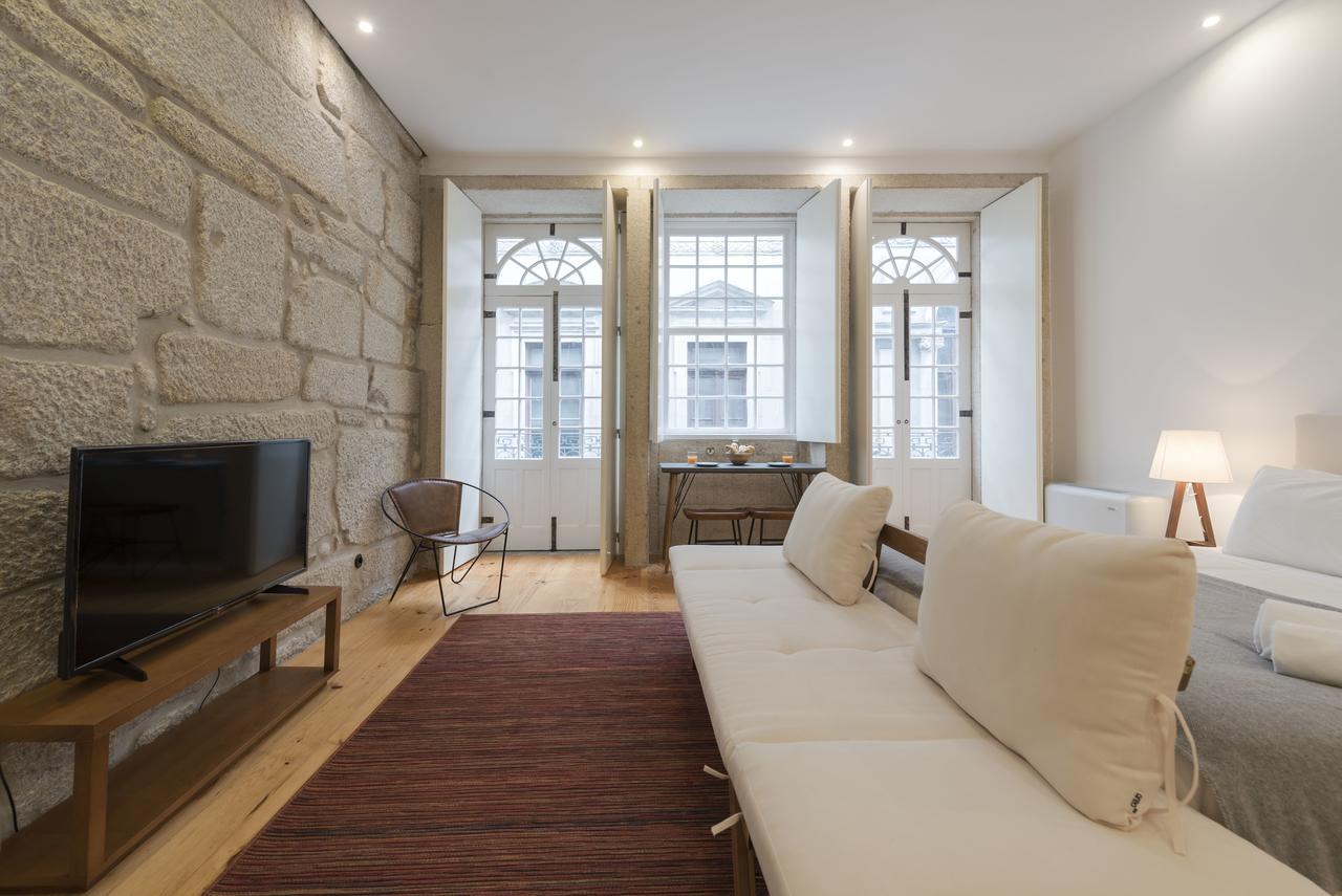 Lovelystay - Rico'S Apartment - Almada 1ºf Porto Buitenkant foto